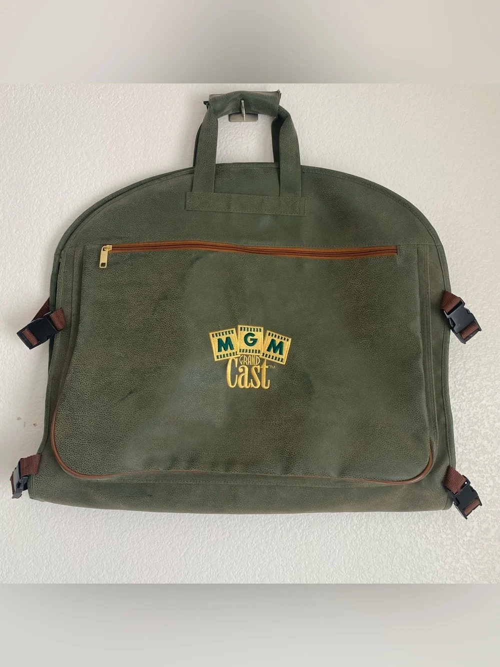 Vintage MGM Grand Cast foldable travel Garmet bag luggage
